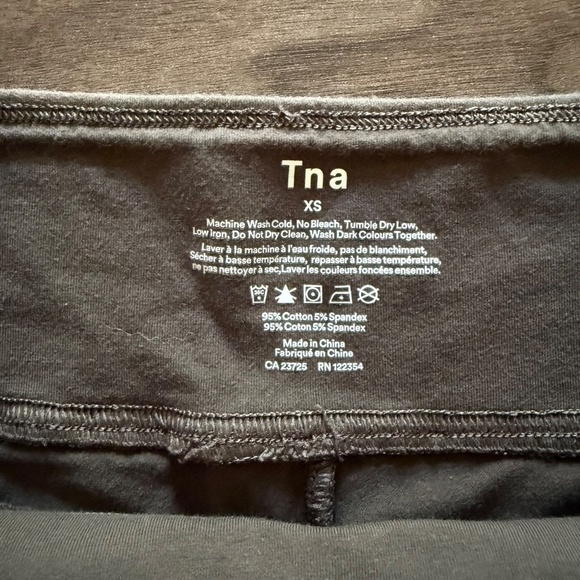 TNA XS Charcoal Grey Bike Shorts | Aritzia - Picture 5 of 5